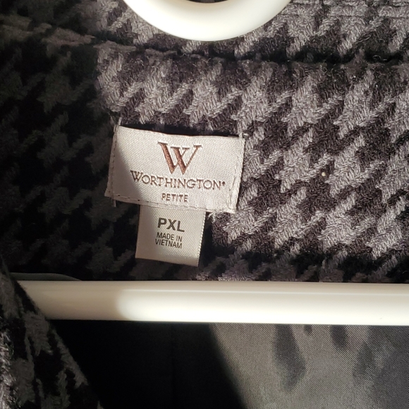 Jacket - Picture 2 of 3